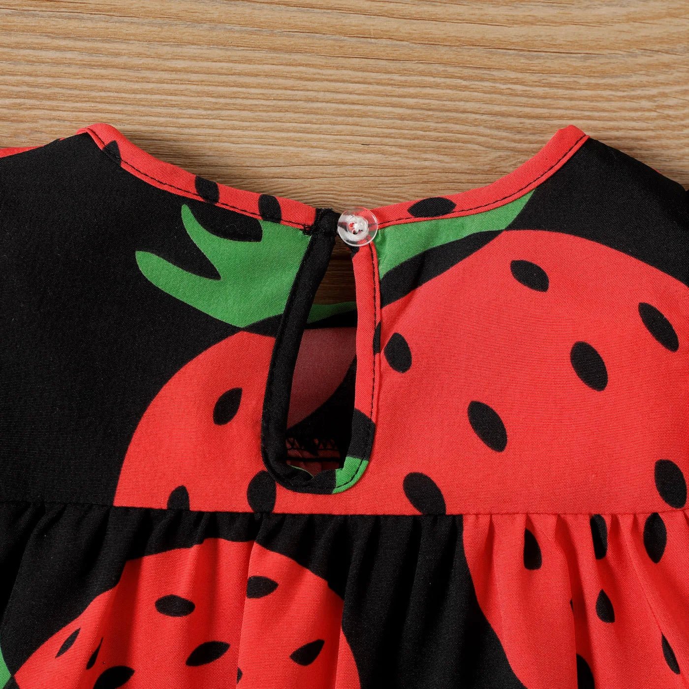 #BebêMenina Vestido Petite Fraise - Tam 3 a 24M - Mãe Compra De Mãe