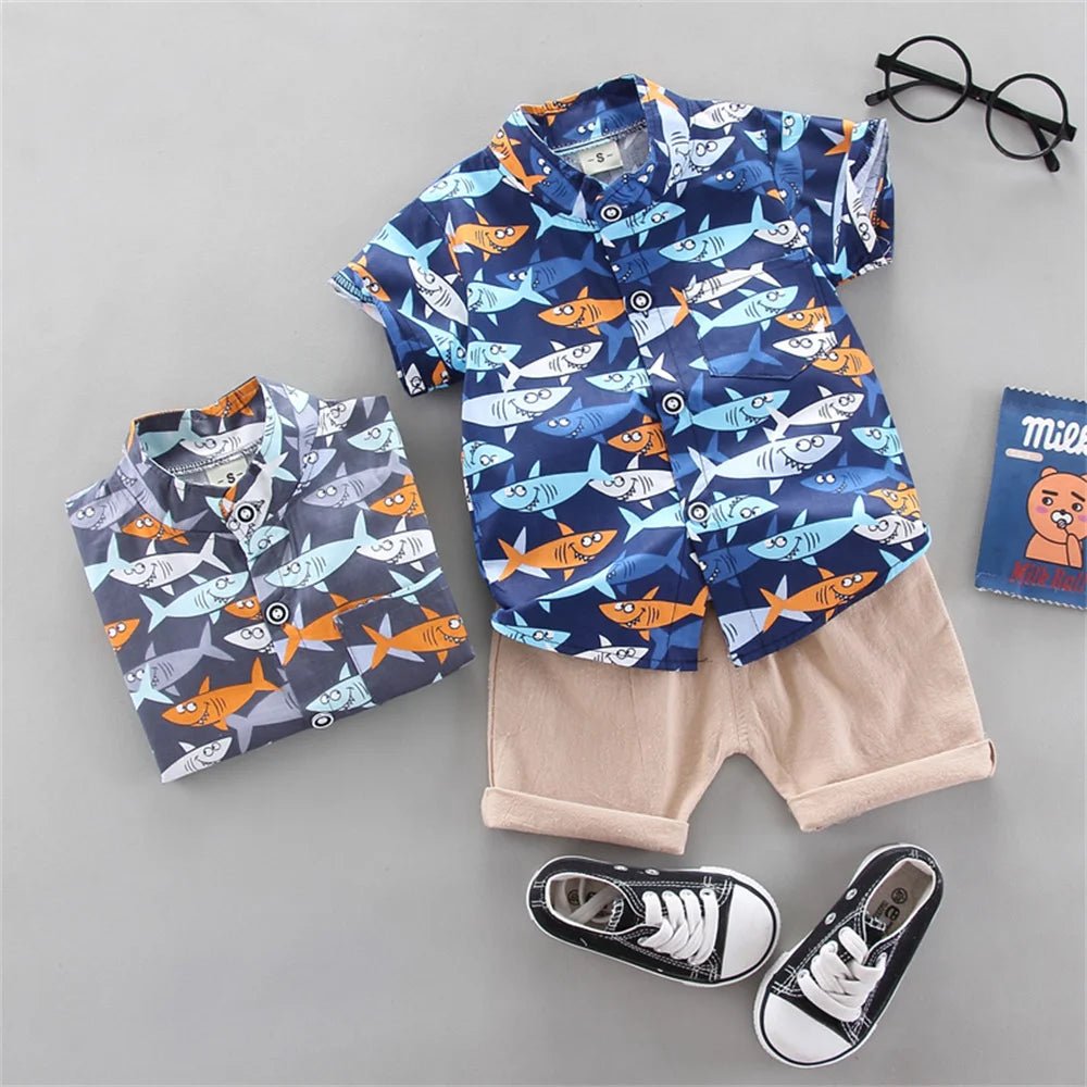 Cj. 2(pcs) #LittleSharks Camisa e Shorts Tam: 6-36 meses #meninos - Mãe Compra De Mãe