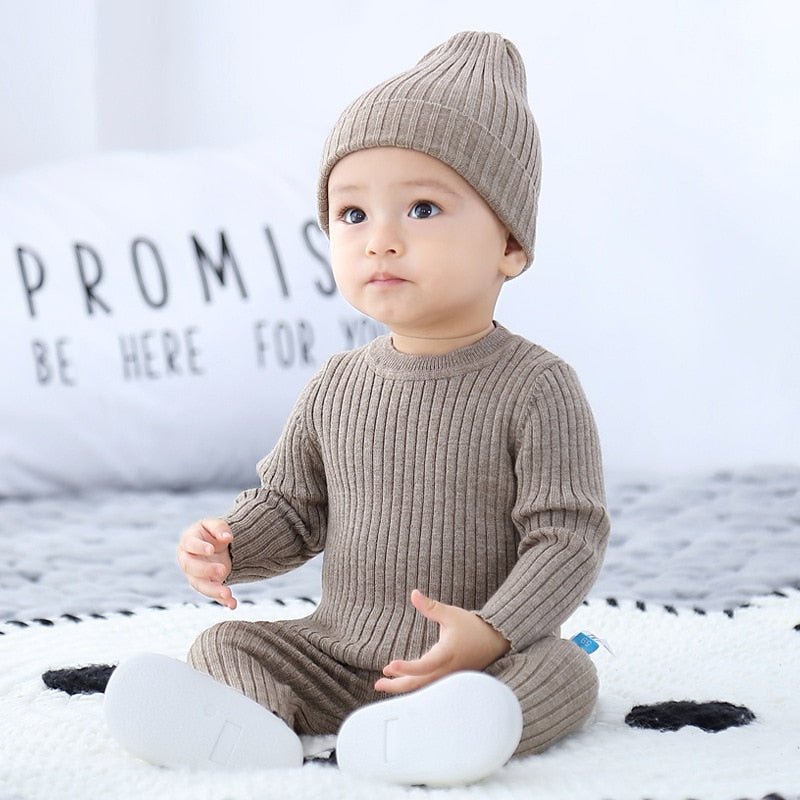 Conjunto 3 Peças (Calça + Suéter + Gorro) em Tricot - Tam 3 meses até 3 anos - #Outono #Inverno - Mãe Compra De Mãe